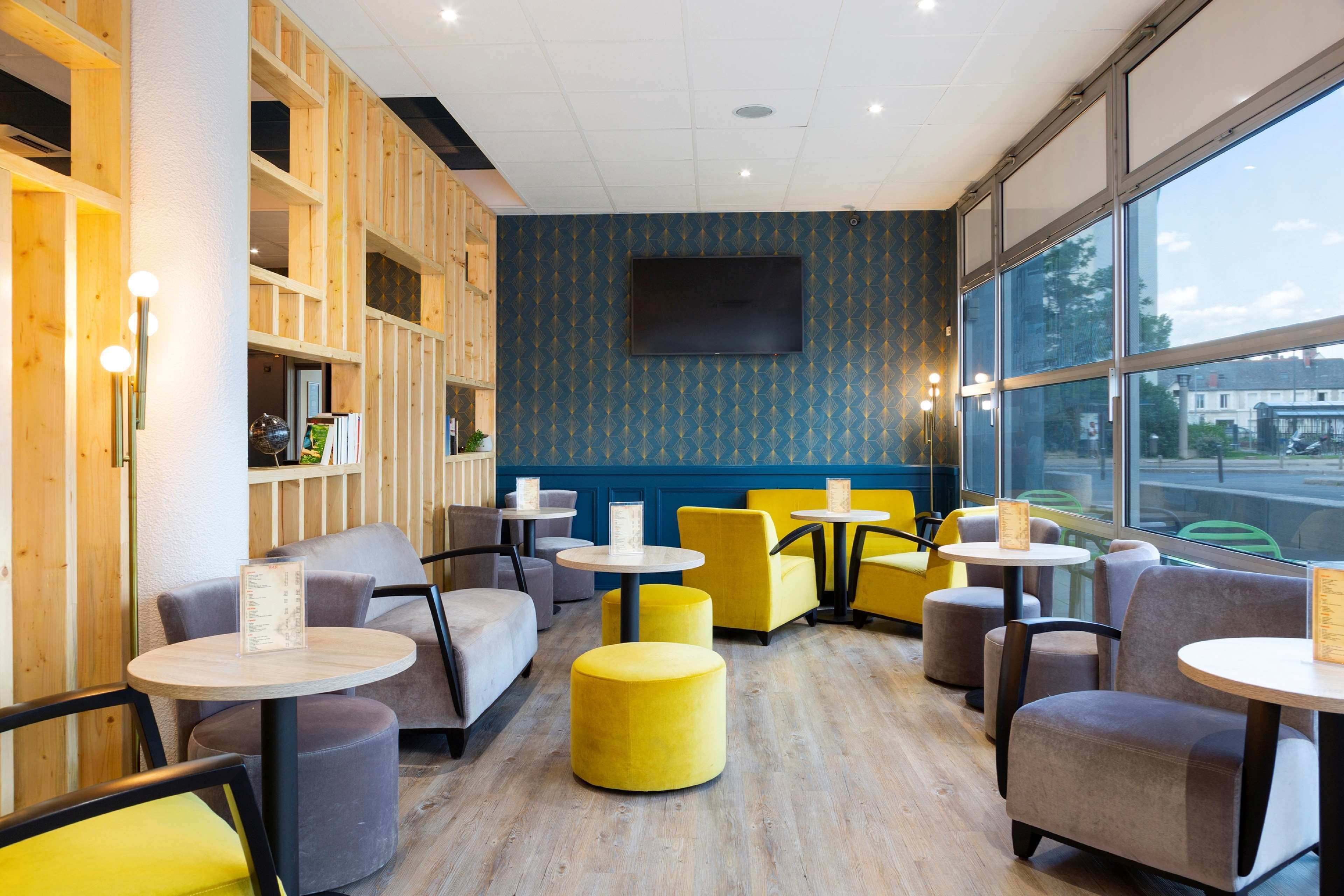 lunch and dinner served, french cuisine