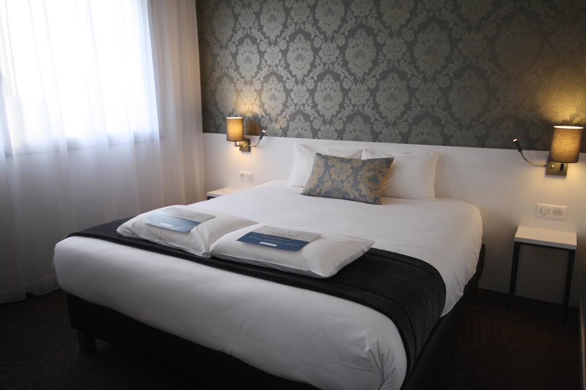 desk, iron/ironing board, free cots/infant beds, free wifi