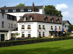 Exterior - Fletcher Hotel De Geulvallei (Valkenburg aan de Geul)