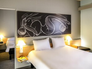 Premium bedding, in-room safe, desk, blackout drapes - ibis Orange Sud (Orange)