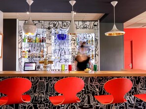 Bar (on property) - ibis Orange Sud (Orange)