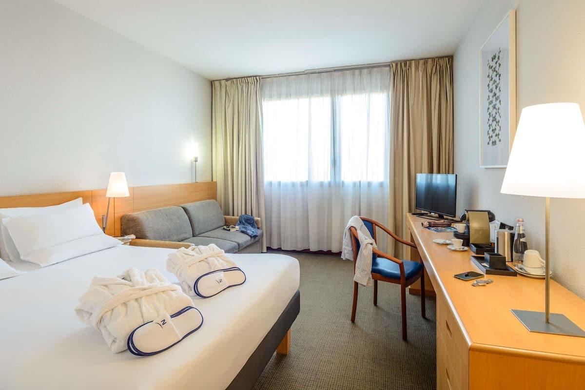 Executive-Zimmer, 1 Queen-Bett und Schlafsofa | Allergikerbettwaren, Daunenbettdecken, Minibar, Zimmersafe