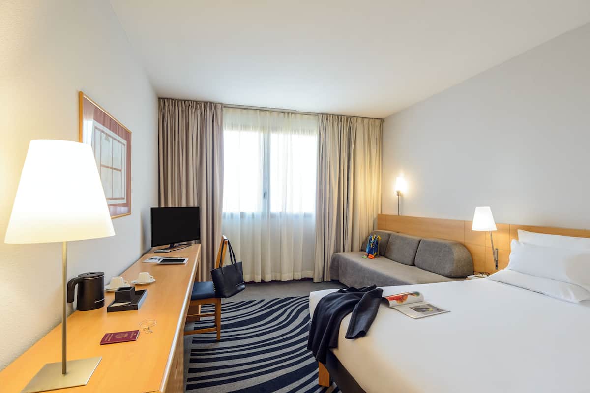 Ropa de cama hipoalergénica, cubrecamas y minibar