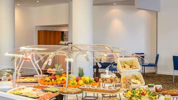 Se sirven desayunos, almuerzos y cenas