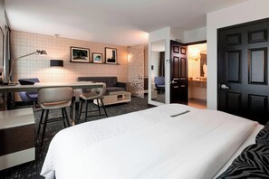 Junior Suite, 1 King Bed