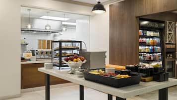 Daily full breakfast (USD 15.95 per person)