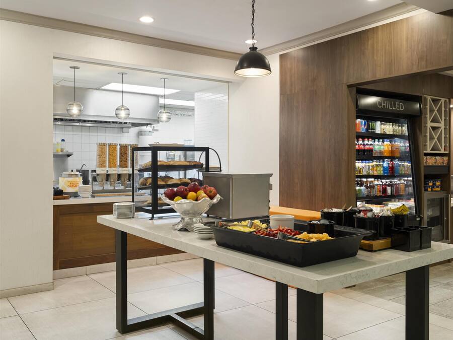 Daily full breakfast (USD 10.00 per person)