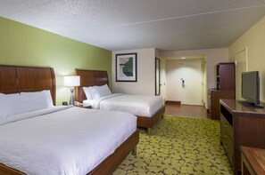 Free cribs/infant beds, rollaway beds, free WiFi, bed sheets - Hilton Garden Inn Edison/Raritan Center (Edison)