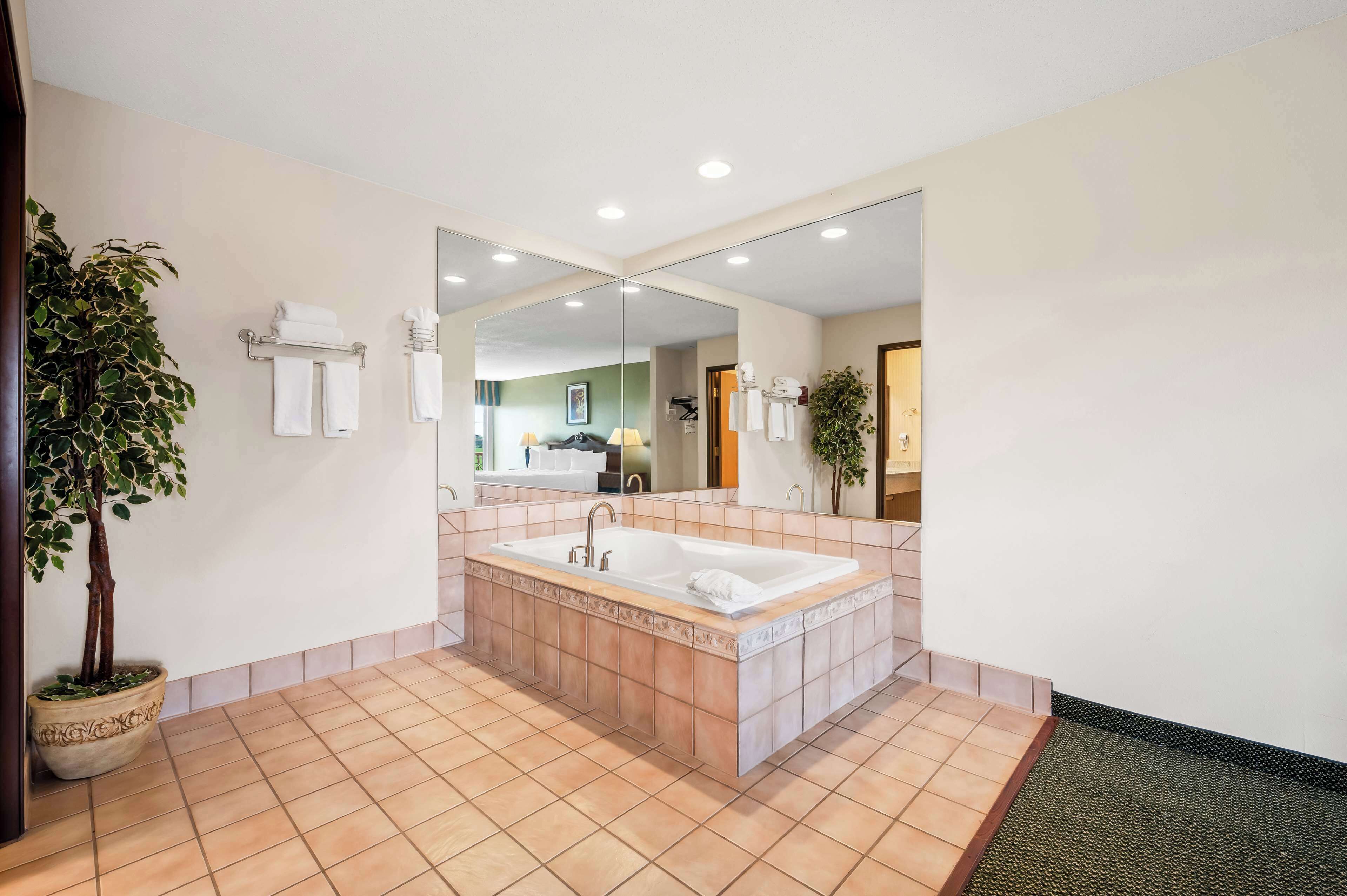 minibar, in-room safe, desk, iron/ironing board