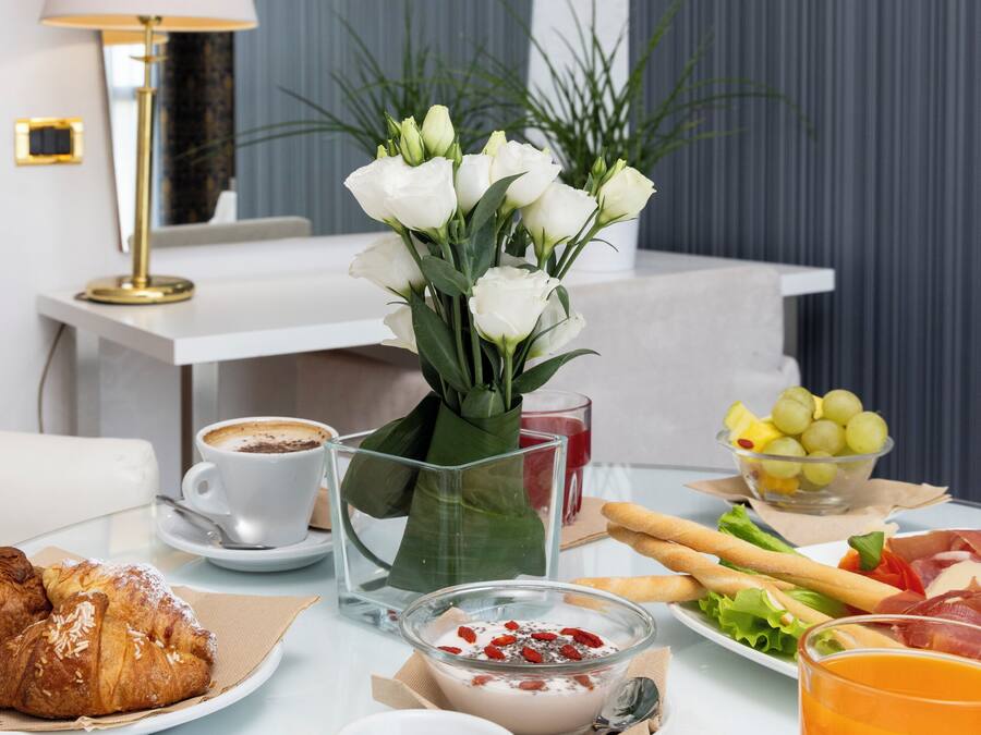 Room service – dining