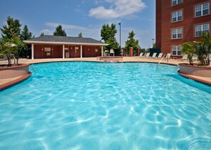 Seasonal outdoor pool, pool umbrellas