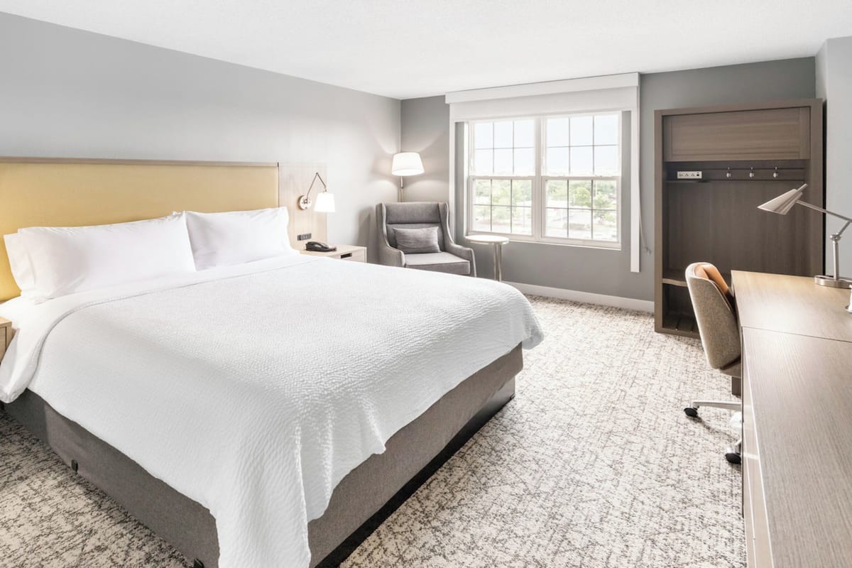 In-room safe, desk, laptop workspace, iron/ironing board