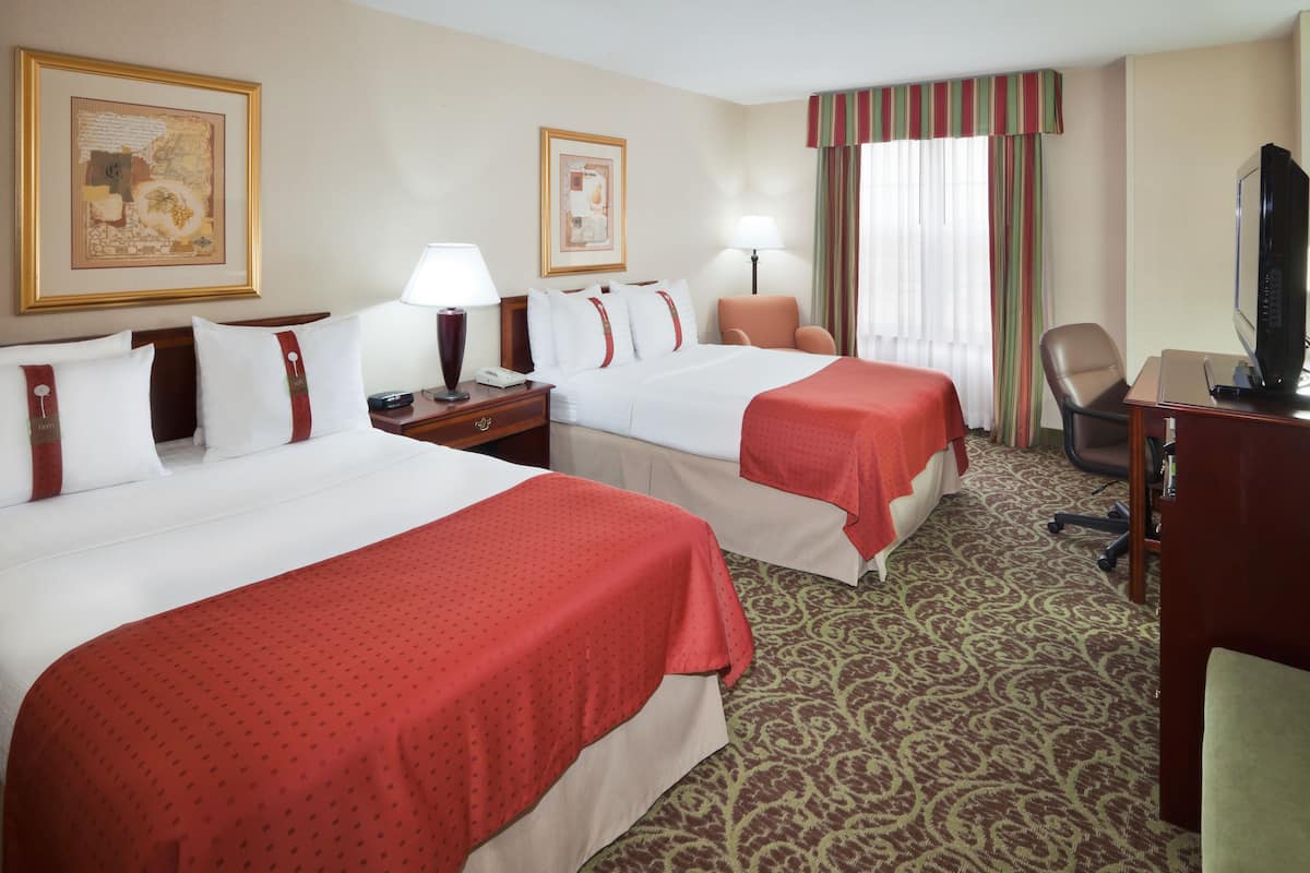 In-room safe, desk, laptop workspace, iron/ironing board