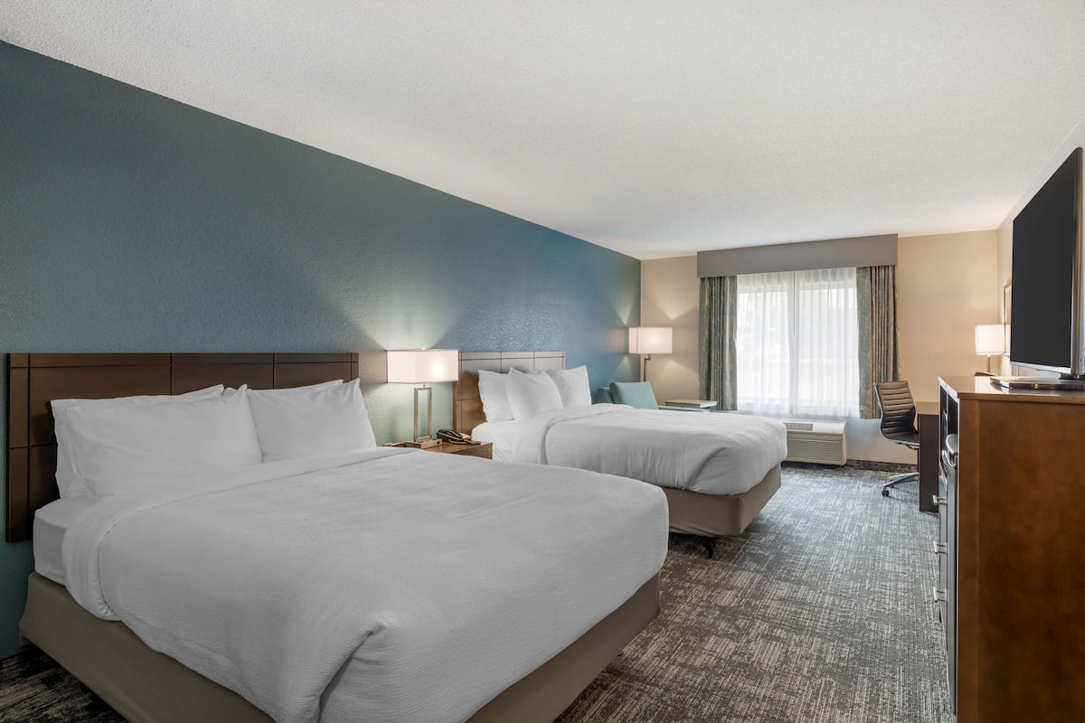 blackout curtains, iron/ironing board, free cots/infant beds