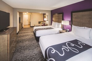 Premium bedding, in-room safe, desk, laptop workspace