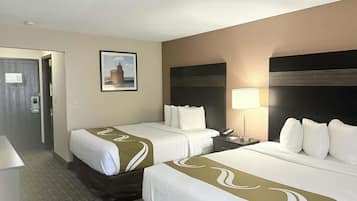 Room, 1 King Bed, Non Smoking | In-room safe, iron/ironing board, free WiFi, bed sheets