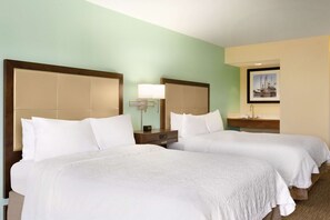 Two Queen Beds, Non-Smoking, Accessible | In-room safe, blackout curtains, iron/ironing board, free WiFi - Hampton Inn & Suites Tarpon Springs (Tarpon Springs)