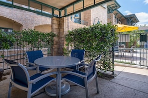 Terassi/patio
