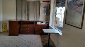 Reception - National 9 Inn Sand Canyon (Cortez)