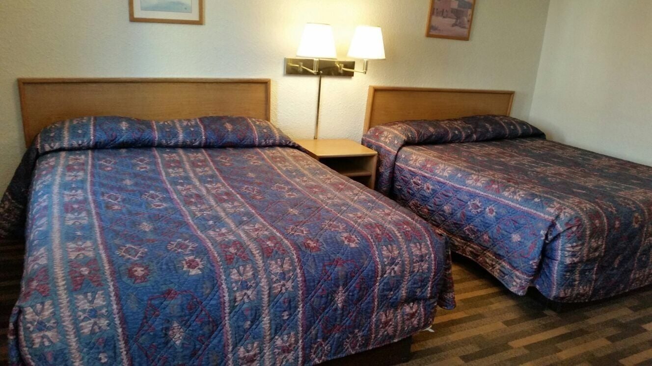 Standard Double Room | Individually decorated, individually furnished, desk, blackout drapes