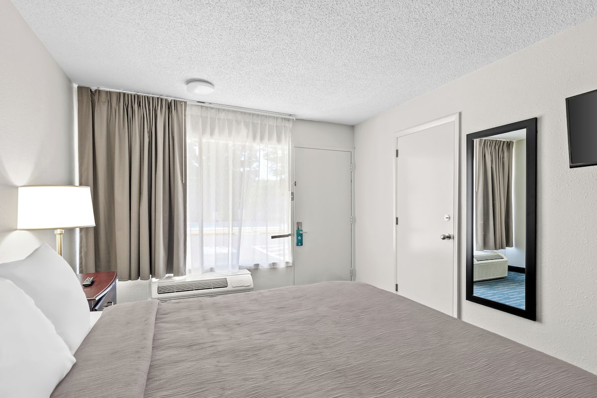 Room, 1 Queen Bed, Accessible, Non Smoking