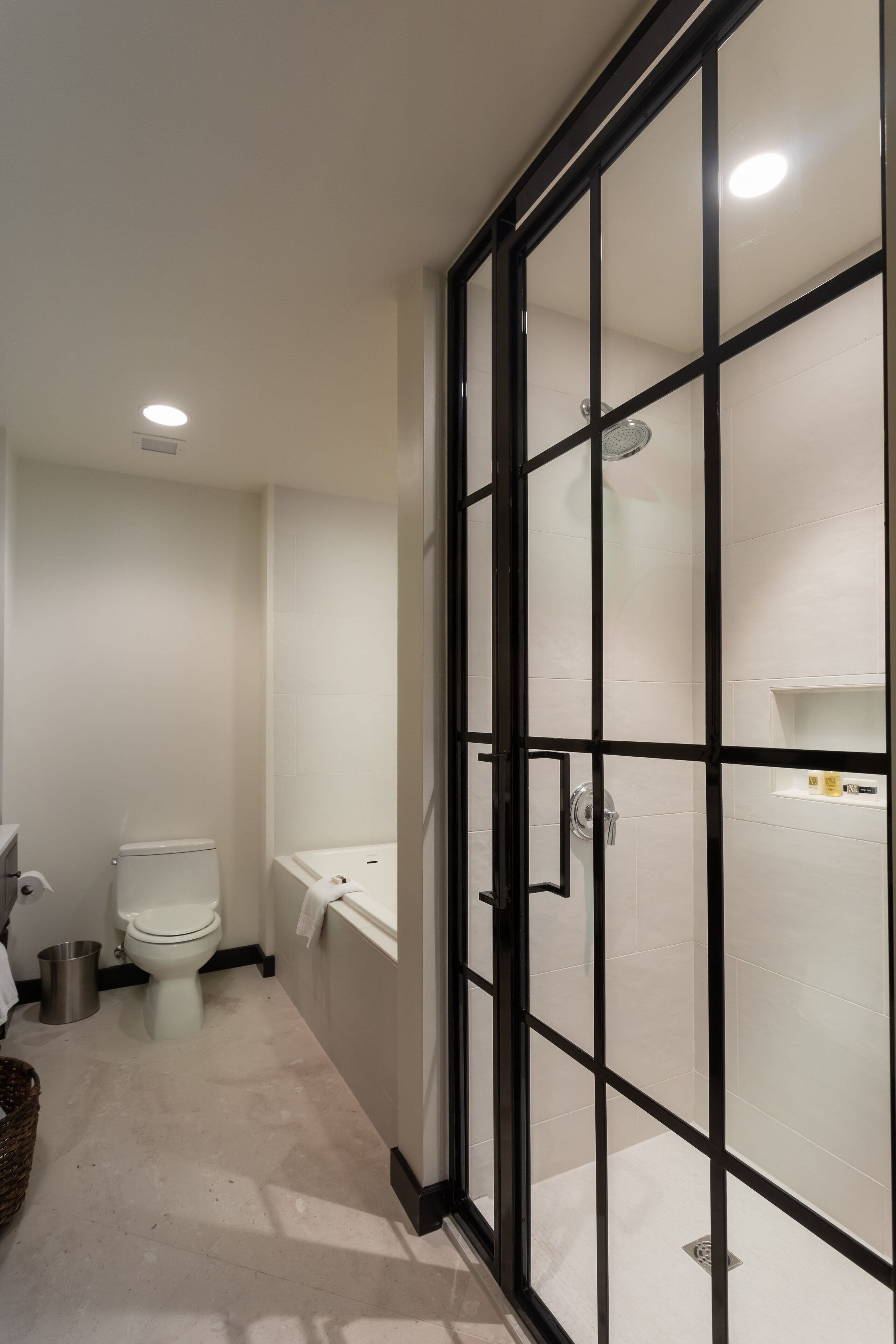 1 bedroom, egyptian cotton sheets, premium bedding, pillow-top beds