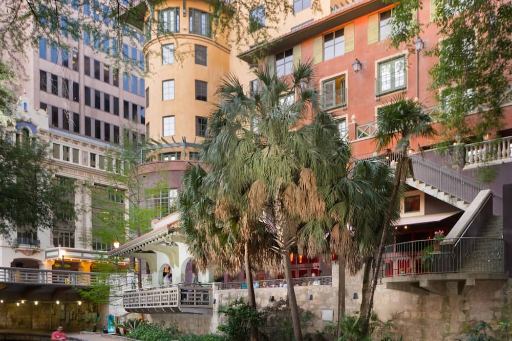 Hotel Valencia Riverwalk