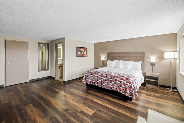 Suite, 1 King Bed, Non Smoking