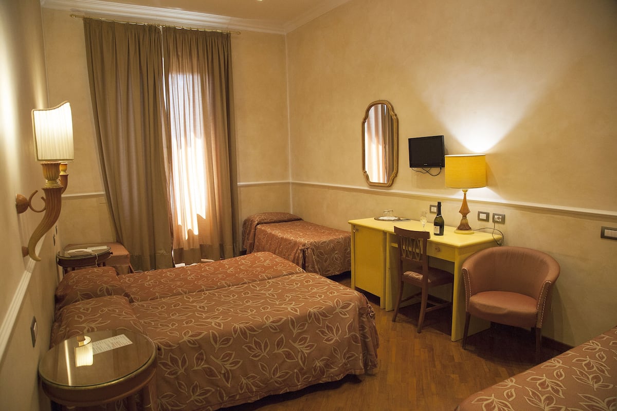 Minibar, in-room safe, desk, soundproofing