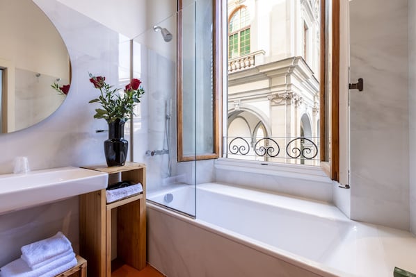 Chambre Supérieure | Salle de bain
