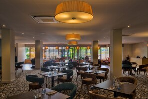 Breakfast, lunch and dinner served