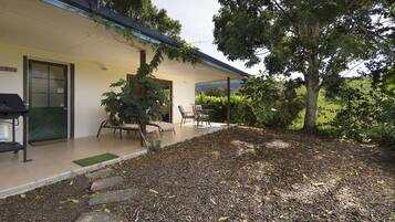 Cottage, 1 Bedroom, Non Smoking, Kitchen (The Cottage at Hillcrest) | Terrace/patio