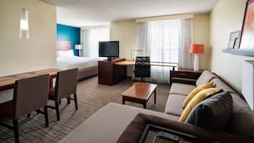 Studio, 1 King Bed with Sofa bed | Premium bedding, pillowtop beds, in-room safe, desk