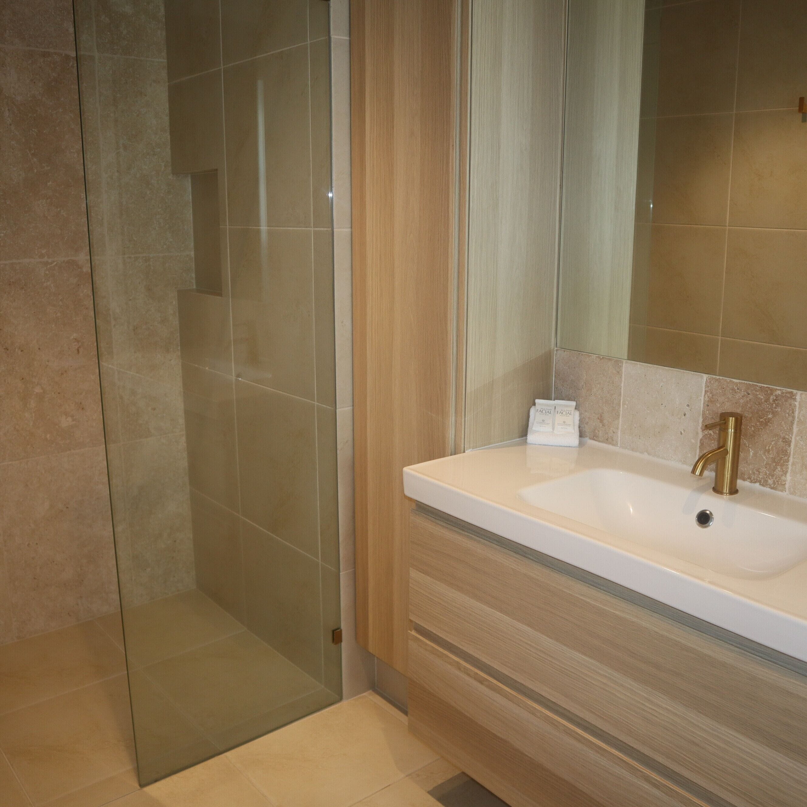 standard apartment, 1 bedroom | bathroom | hair dryer, towels