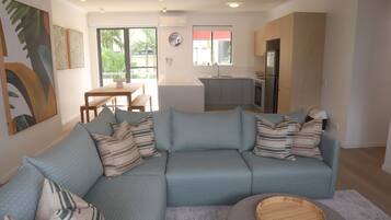 Standard Apartment, 2 Bedrooms | Living area