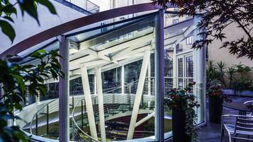 Bar (en el alojamiento)