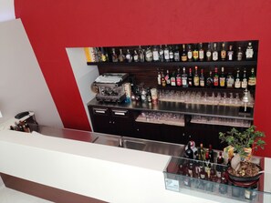 Bar (en el alojamiento)