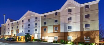 西斯普林菲爾德坎德伍德套房飯店 IHG 旗下飯店