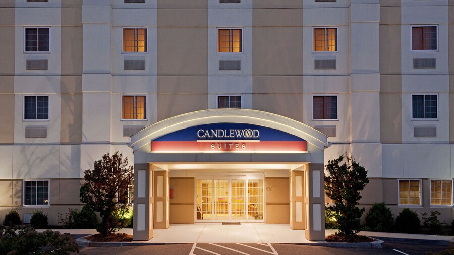 Candlewood Suites West Springfield by IHG