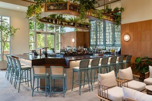 Lobby lounge, garden views, open daily - JW Marriott Orlando Grande Lakes (Orlando)