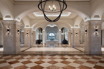 Hotel entrance and lobby at JW Marriott Orlando Grande Lakes