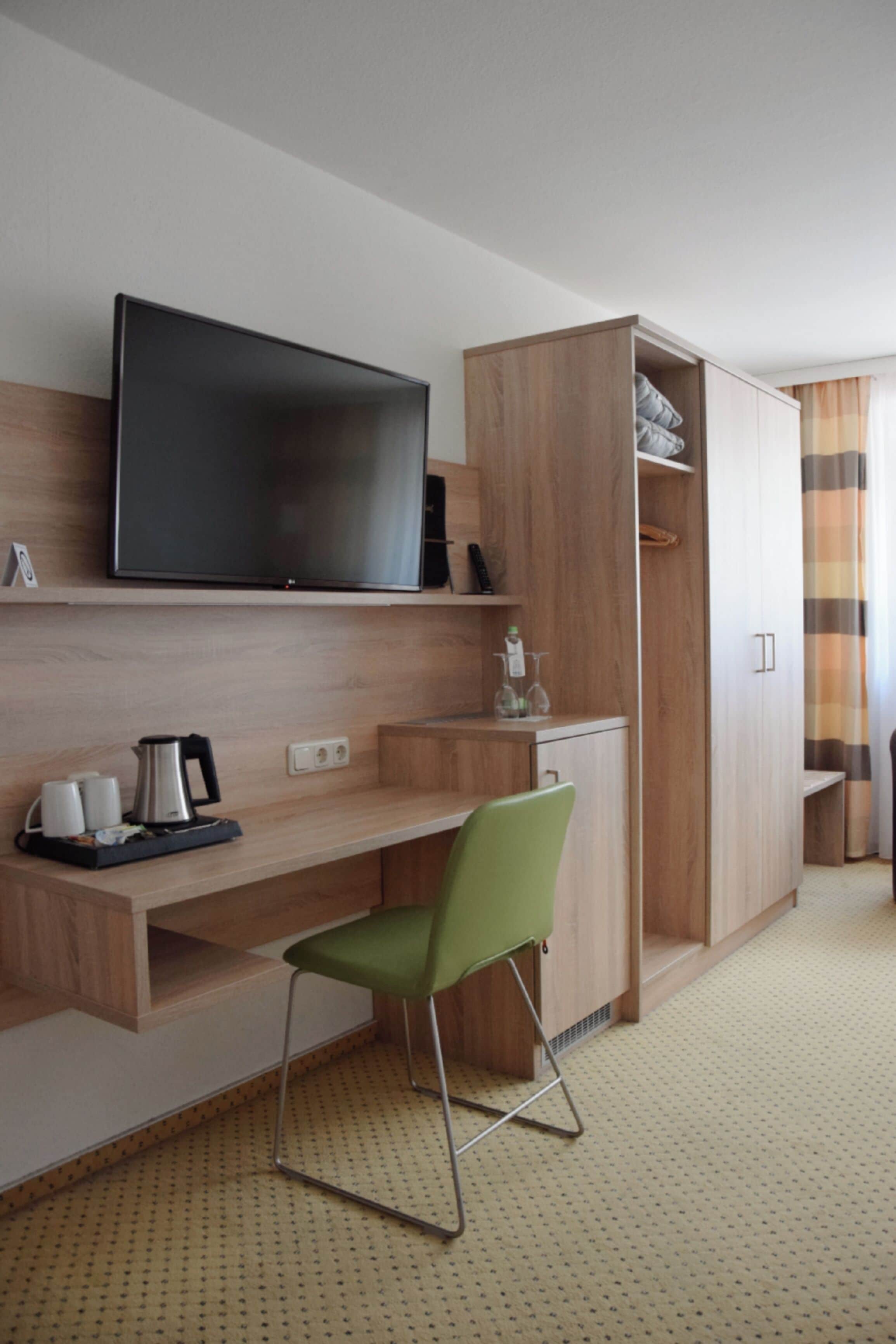 superior room, air conditioning | 1 bedroom, premium bedding, minibar, individually furnished