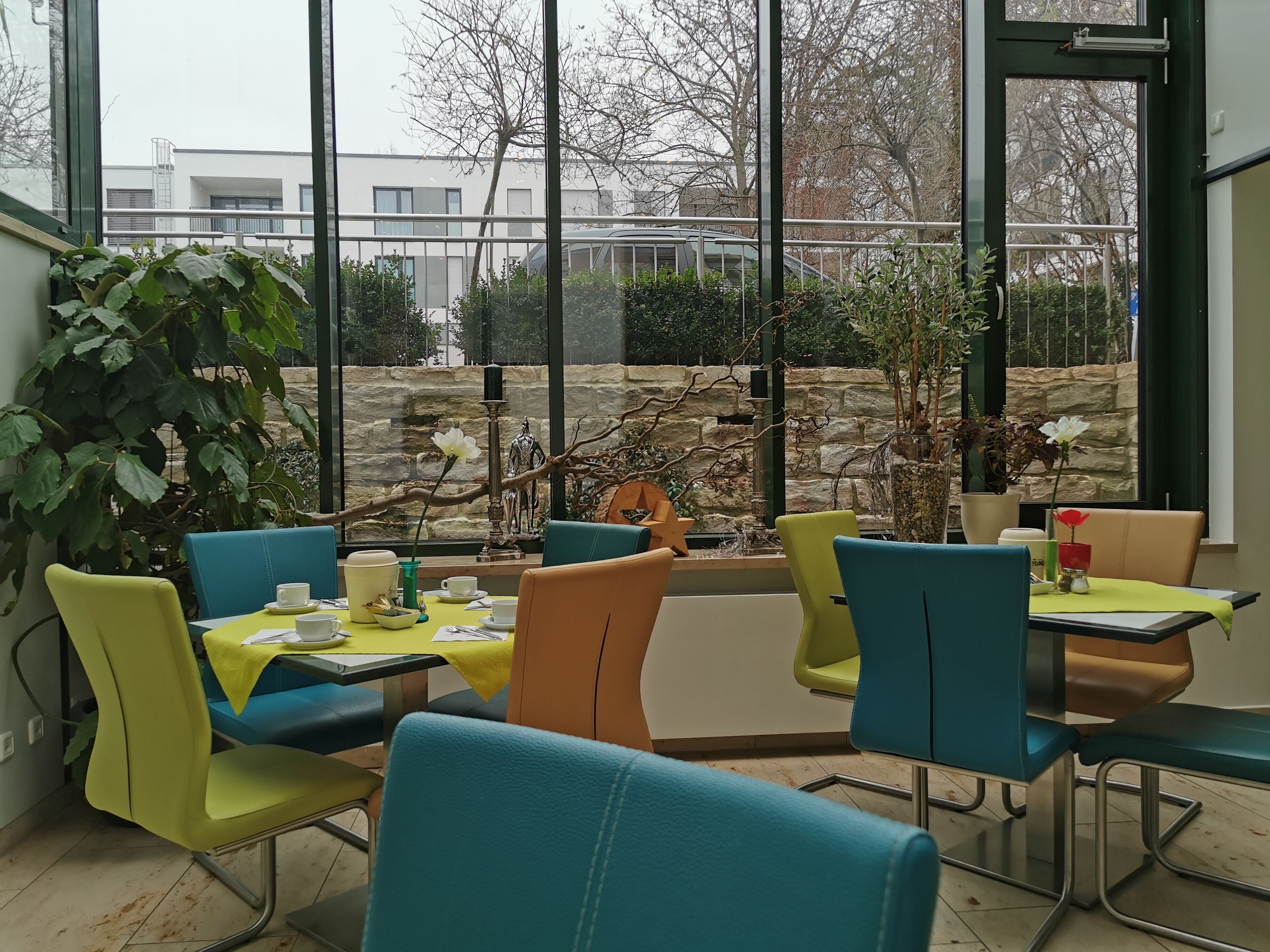 daily buffet breakfast (eur 11.9 per person)