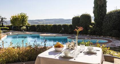 Relais Santa Chiara Hotel by Double Hospitality