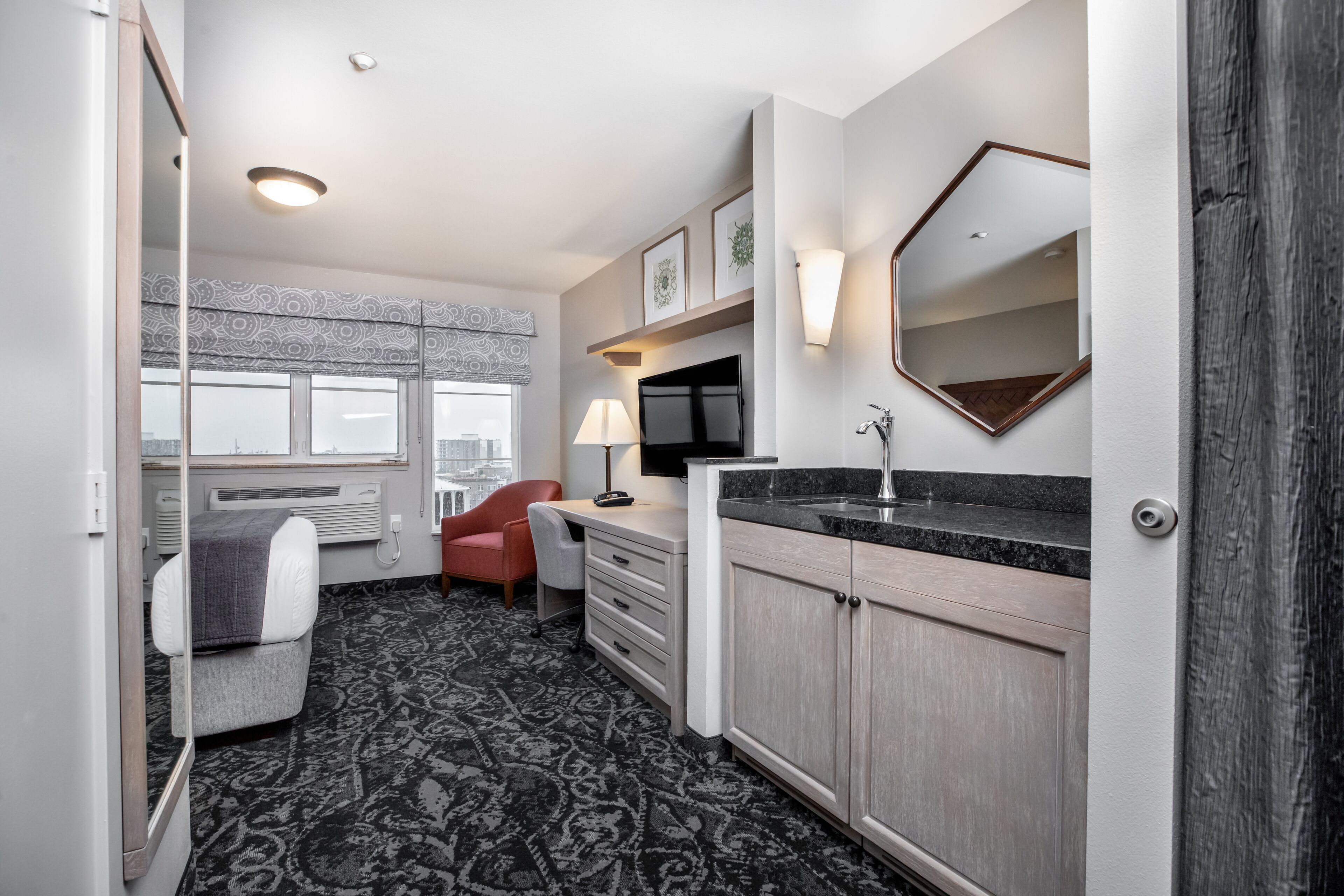 Photo - The Mediterranean Inn