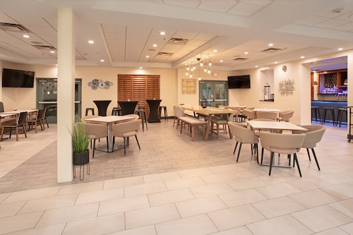 Holiday Inn & Suites Goodyear - West Phoenix Area by IHG