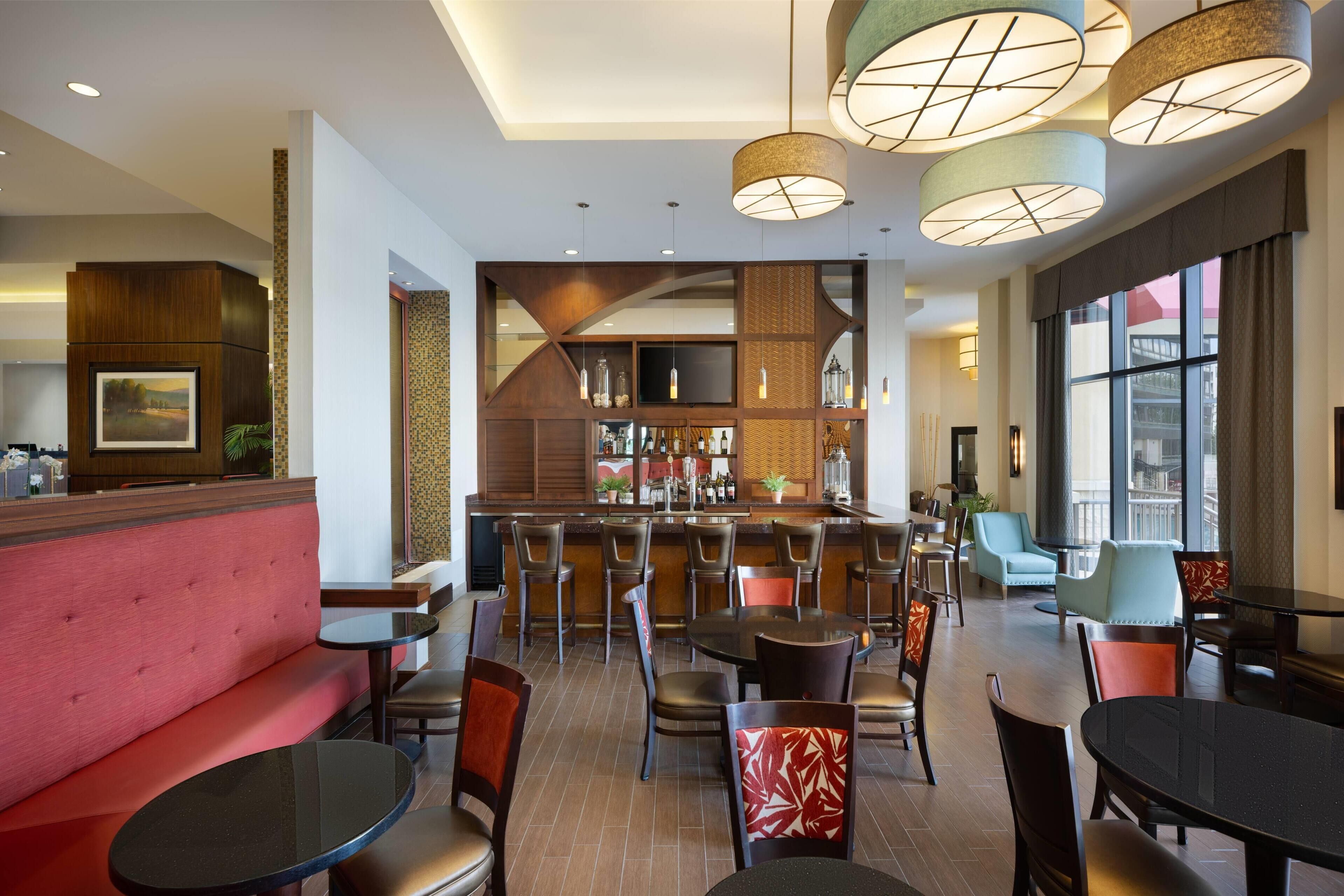 Foto - Ramada Plaza by Wyndham Orlando Resort & Suites Intl Drive - Newly Renovated!