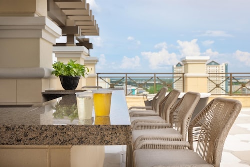 Ramada Plaza Resort & Suites by Wyndham Orlando Intl Drive