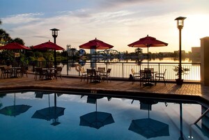 Kolam renang outdoor