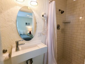 Double Room, 2 Queen Beds | Bathroom | Shower, free toiletries, hair dryer, towels
